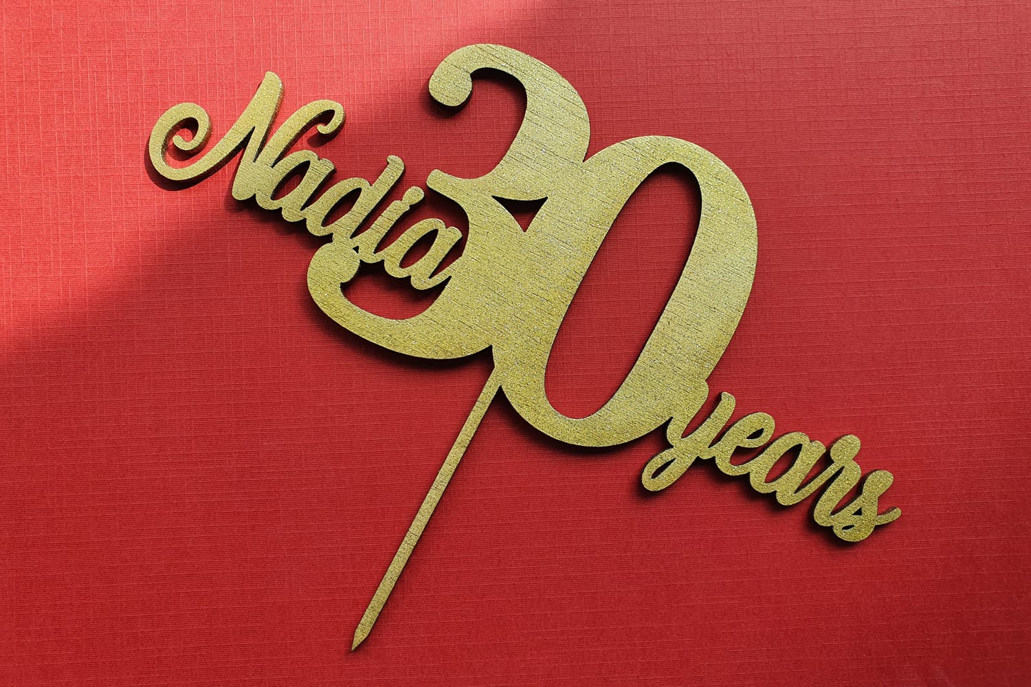 Cake topper 'Years' van hout met naam & leeftijd - Afbeelding 3