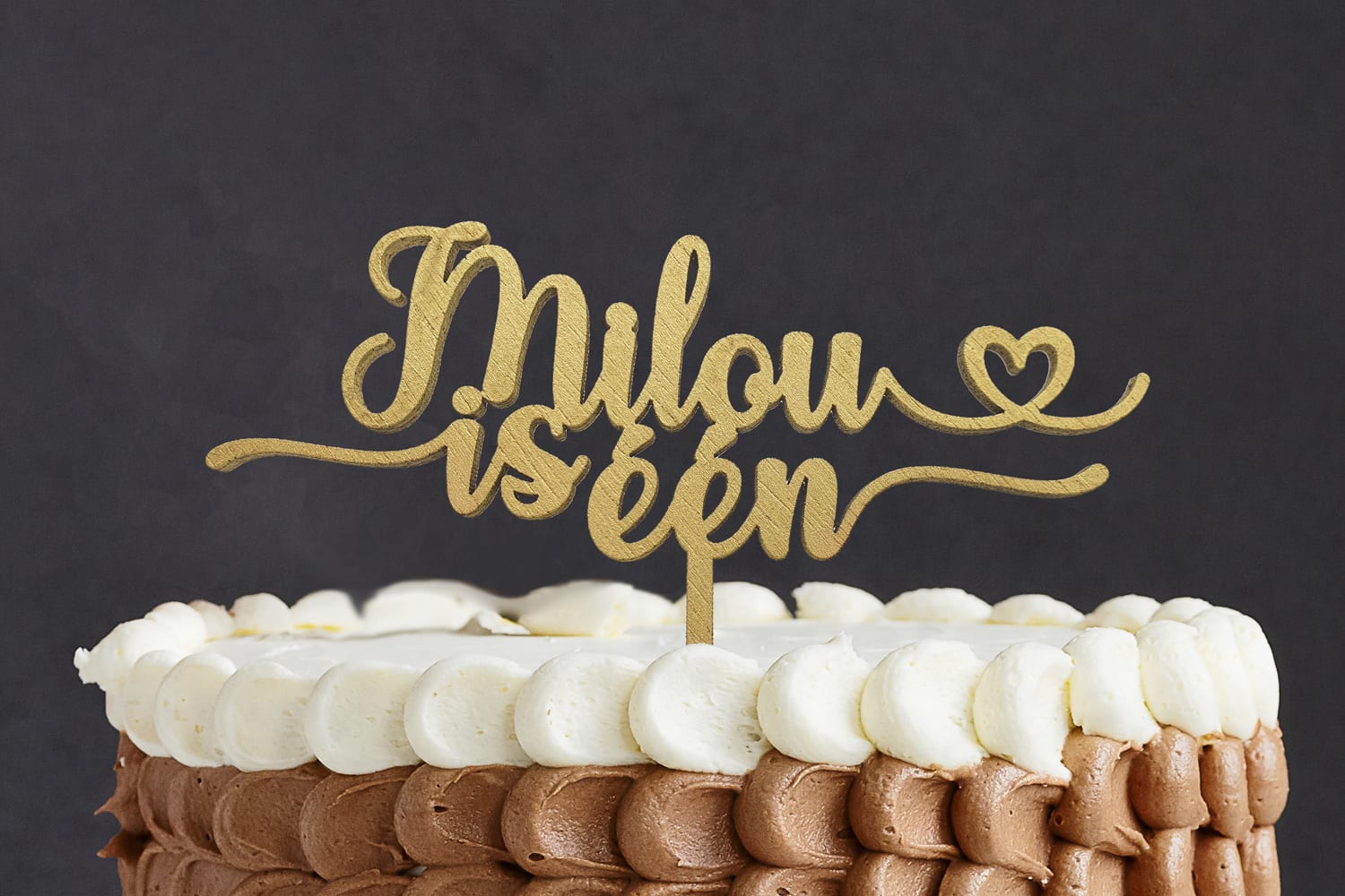 taarttopper met naam en uitgeschreven leeftijd