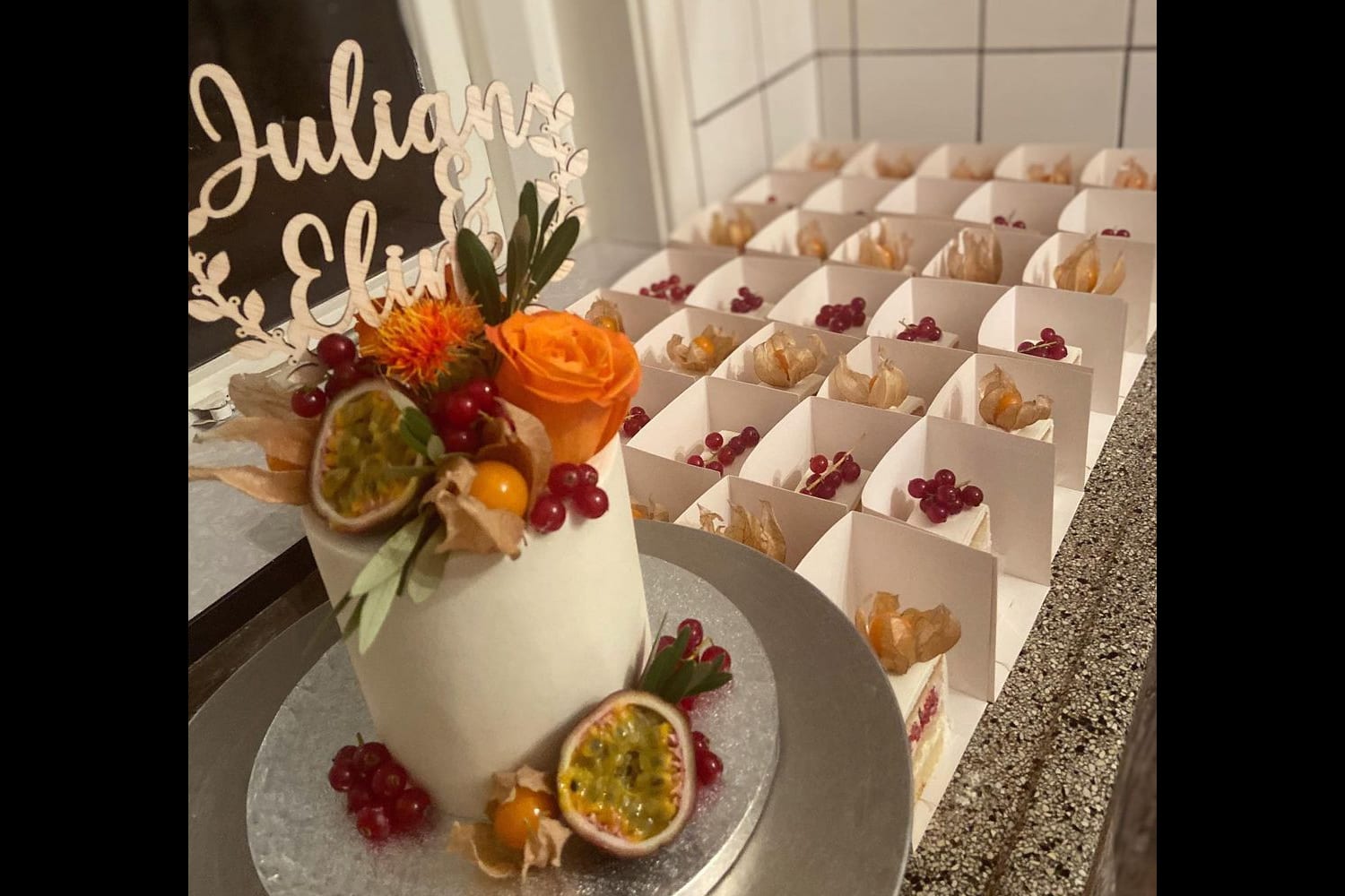 Taarttopper 'Lauwerkrans' voor echtpaar of verloofden - Afbeelding 4