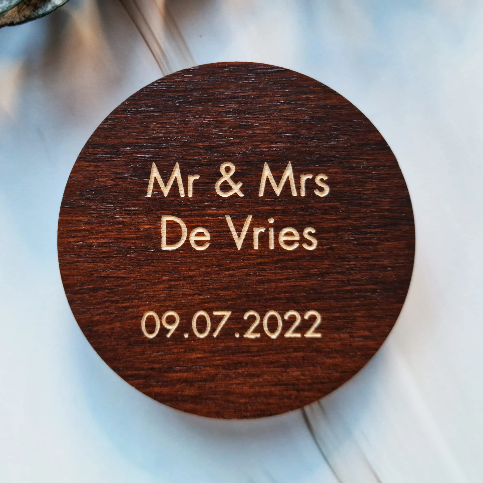 Modern houten ringdoosje bruiloft gepersonaliseerd