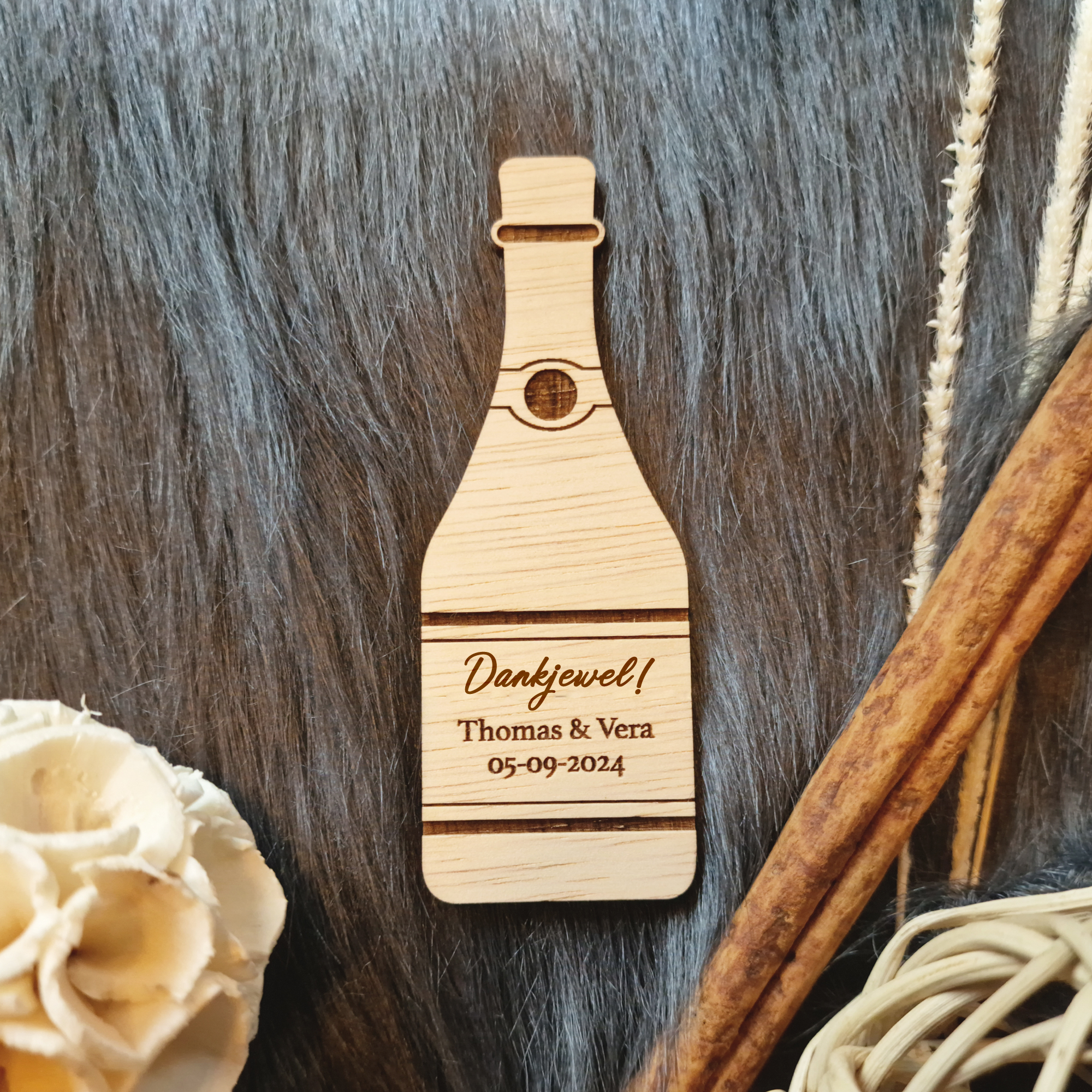 bedankje houten champagne flesje